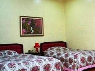 Hotel Susana Baru Tegal Tegal - Guest Room
